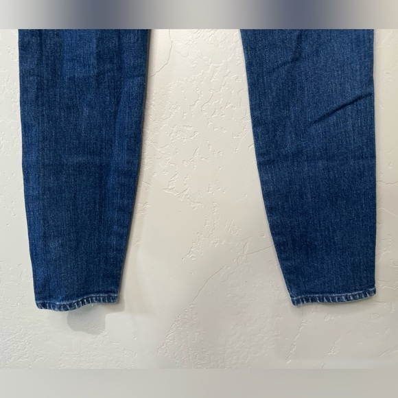 REVOLVE Jeans AMO High Rise Twist Crop Blue Denim in Sweetheart Wash SZ 27 NEW! - Picture 9 of 16